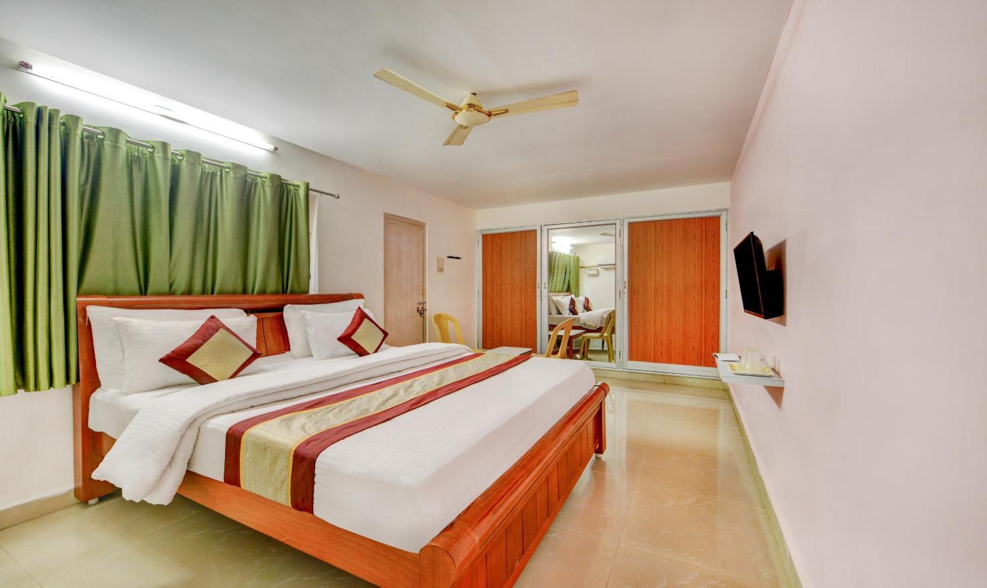 Hotel Salbala Inn - Near Airport Čennai Exteriér fotografie