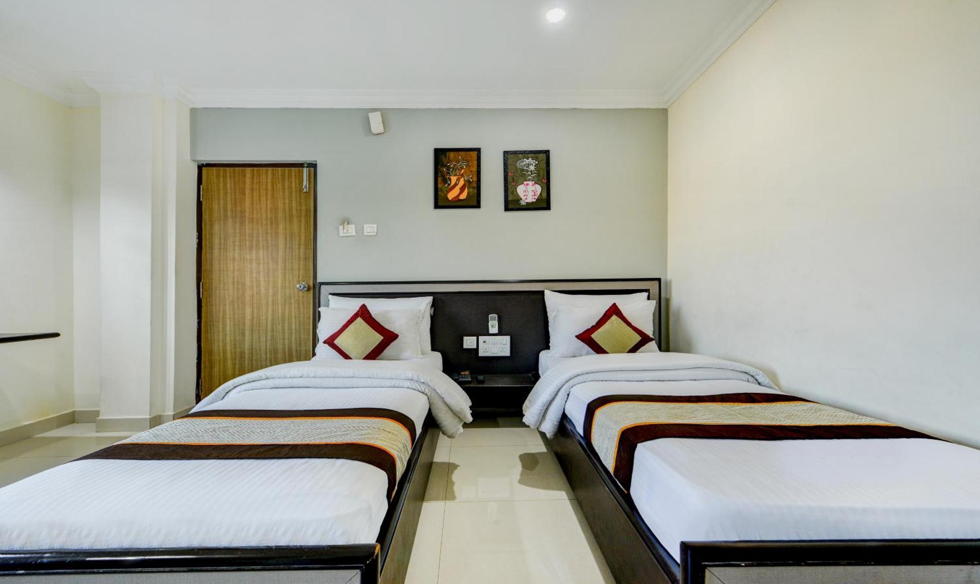 Hotel Salbala Inn - Near Airport Čennai Exteriér fotografie